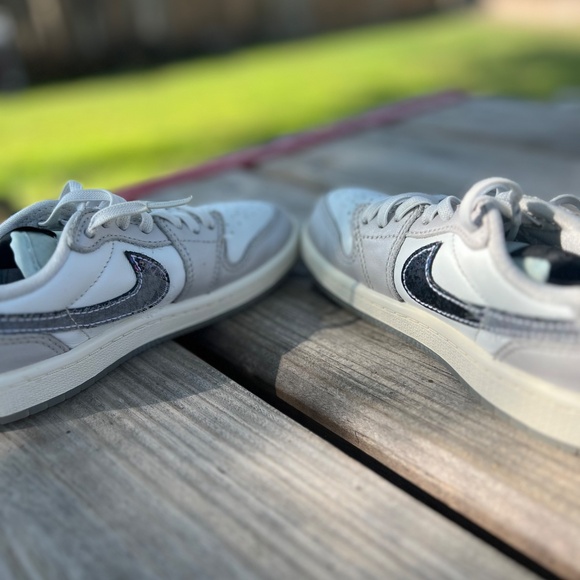 Nike Jordans - Picture 5 of 6